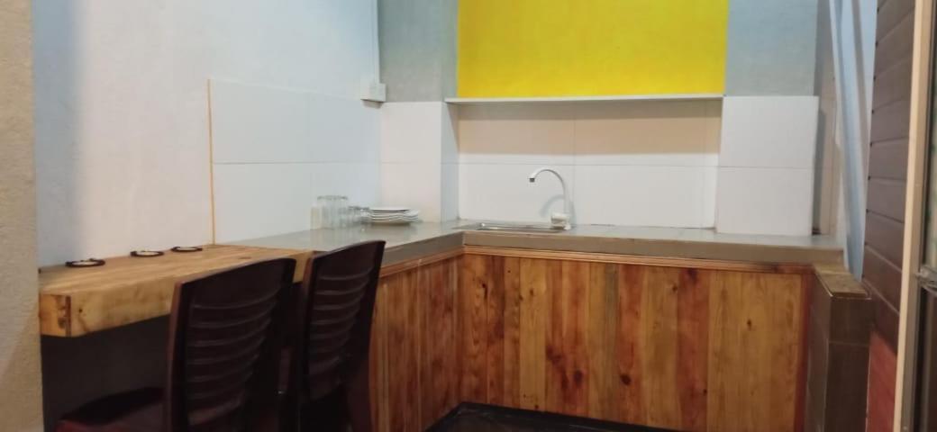 Yak City Apartments Κάντι Εξωτερικό φωτογραφία